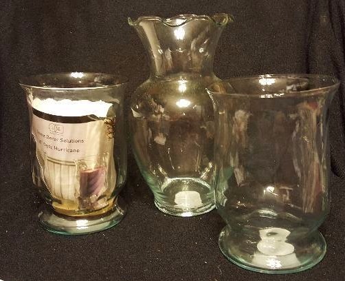 Lot of three vases