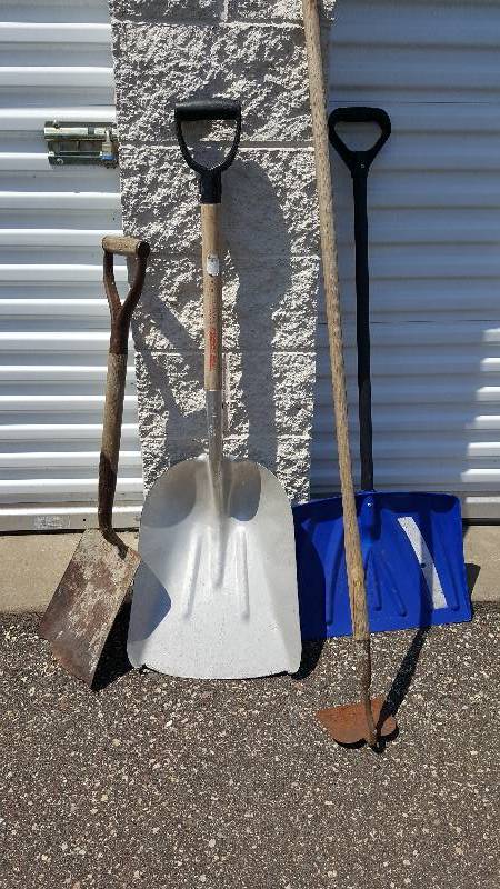 Lot of four shed tools