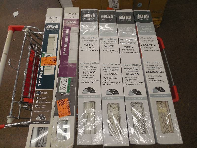 (6) BALI WINDOW BLIND LOT 29 WIDE