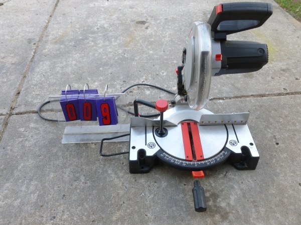 SnS Auctions # 214 Summer tools.