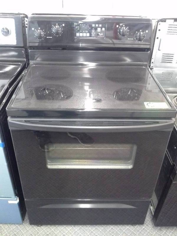 lot 76 image: Whirlpool Stove Top Self Cleaning Oven with AcuBake