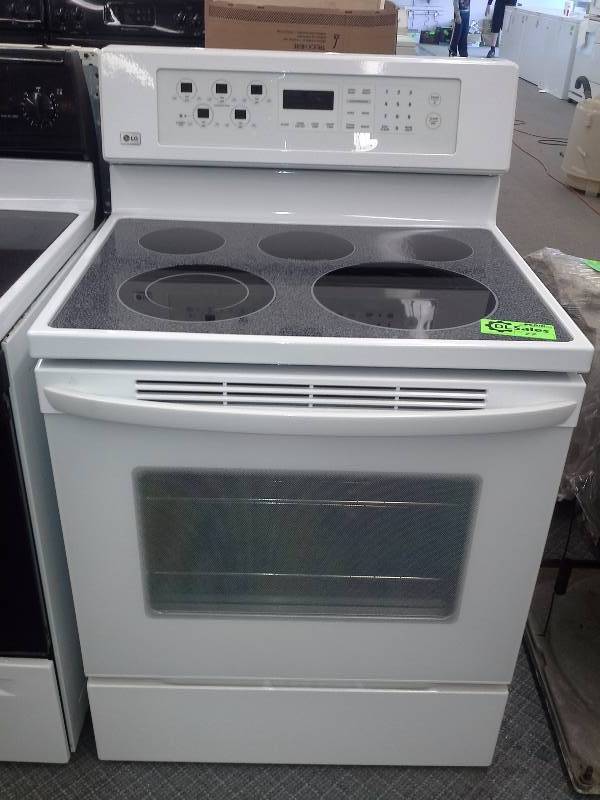lot 87 image: LG Stove Top oven