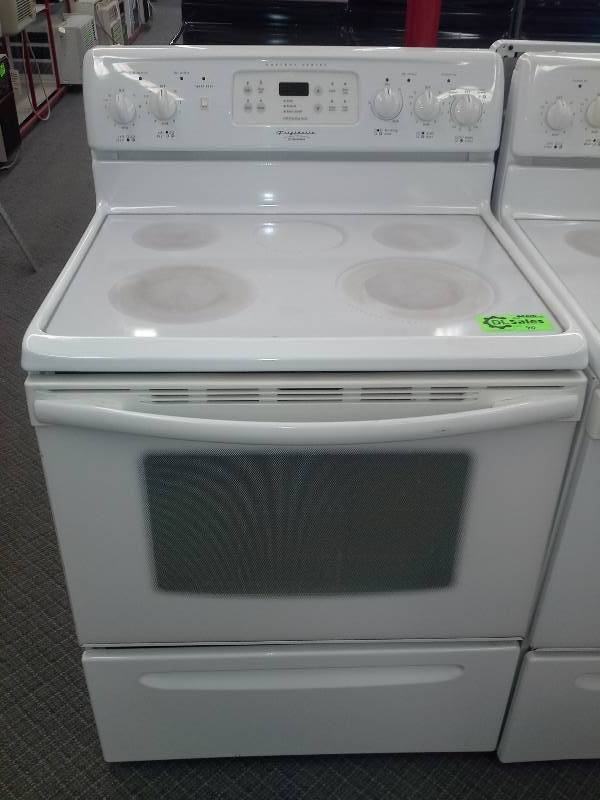 lot 90 image: Frigidaire Gallery Stove Top Oven