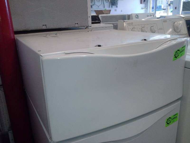 lot 55 image: Washer and Dryer Pedestal