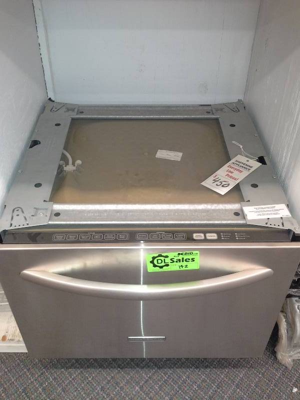 lot 142 image: Kitchen Aid Compact Dishwasher