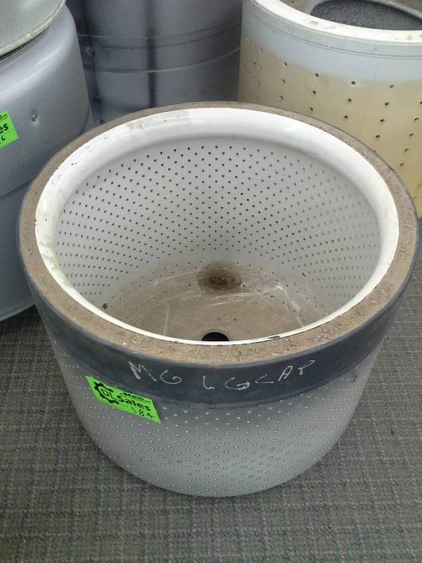 lot 184 image: Washer Tub