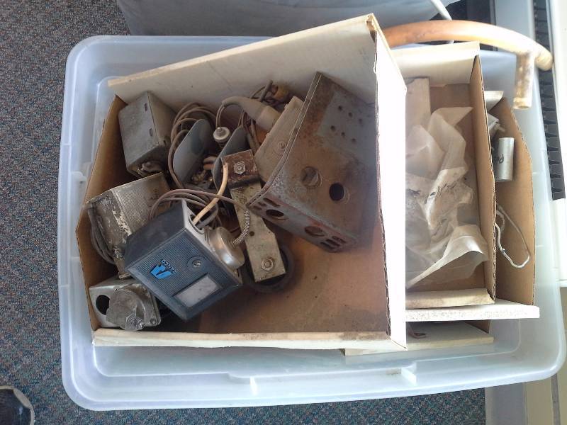 lot 360 image: Box of Miscellaneous Parts