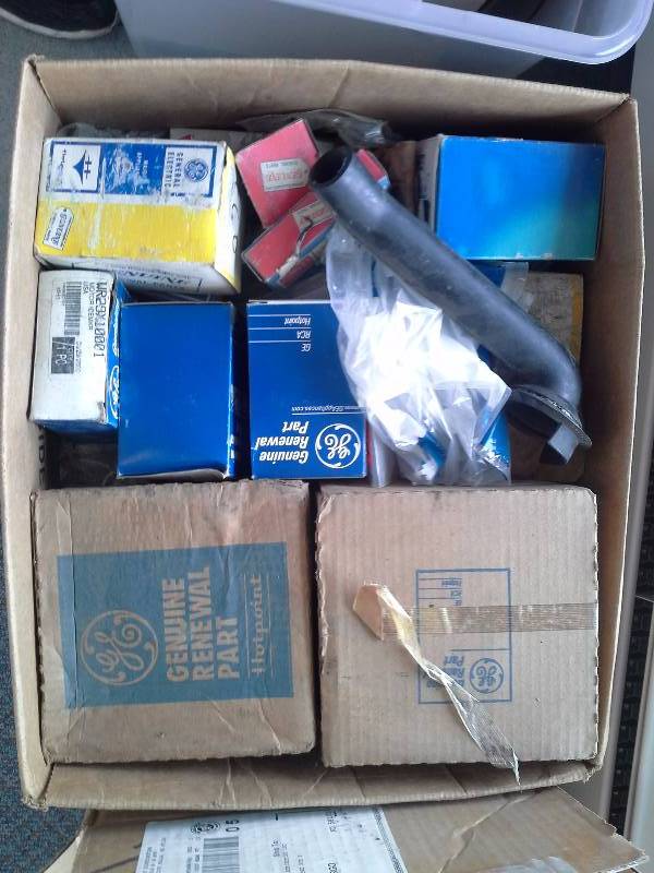 lot 369 image: GE miscellaneous parts box