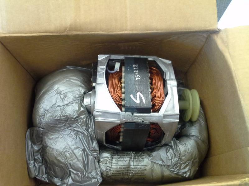 lot 373 image: GE and Maytag Parts