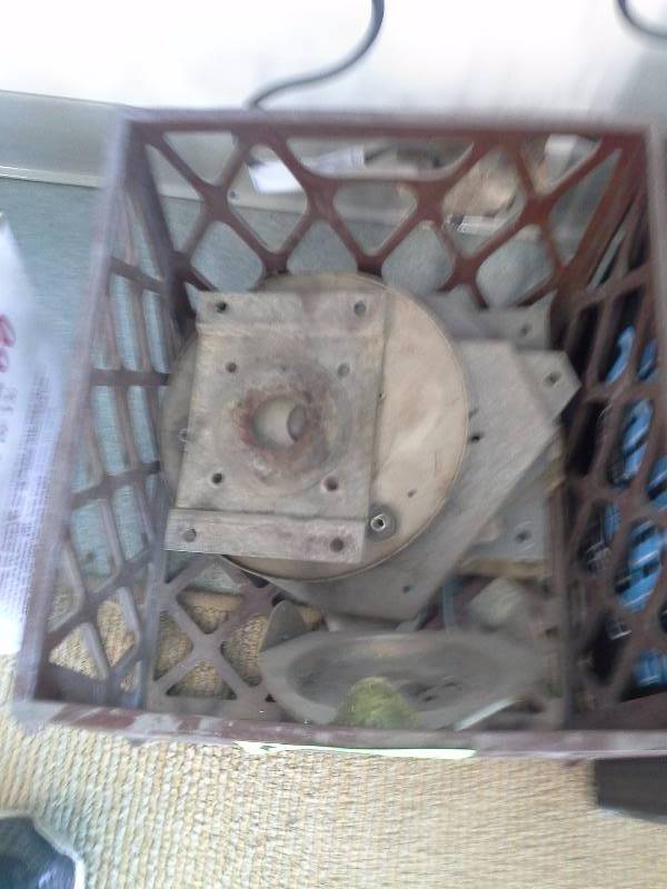 lot 376 image: Metal Base Plates