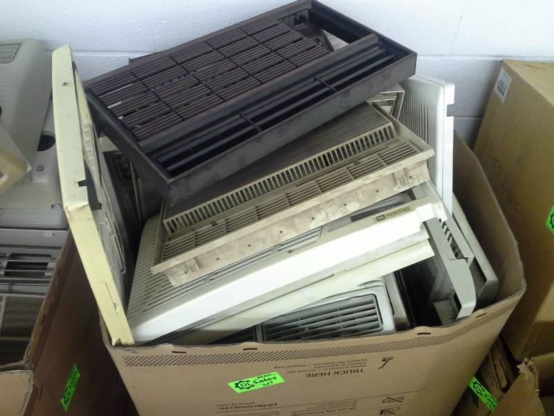 lot 389 image: Air Conditioner Covers