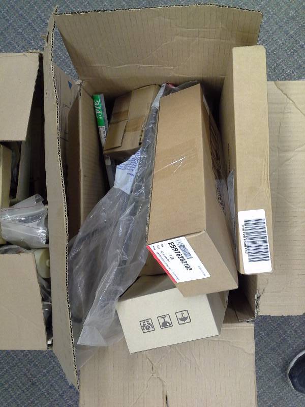 lot 404 image: Box of Appliance Parts