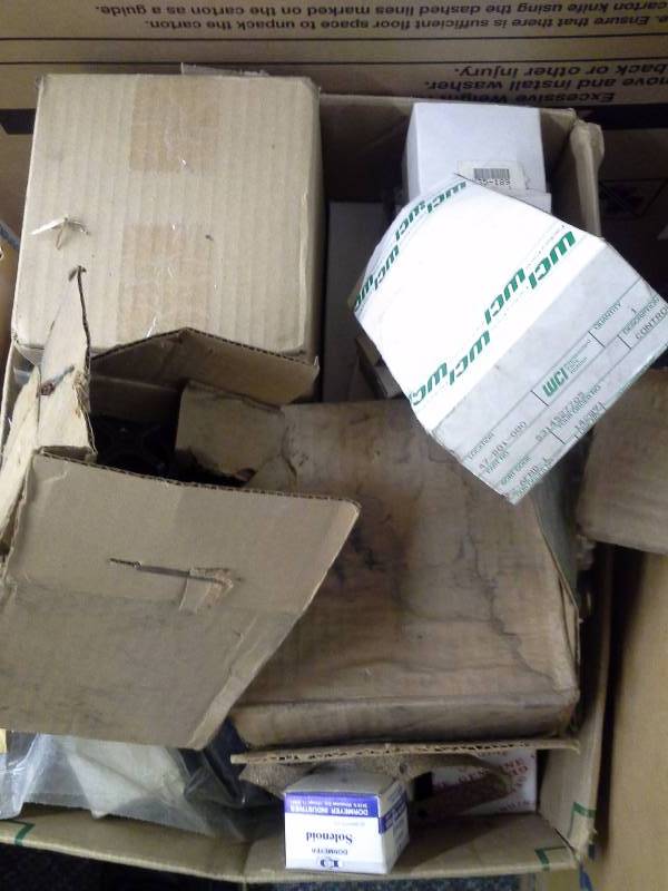 lot 434 image: Box of Appliance Parts