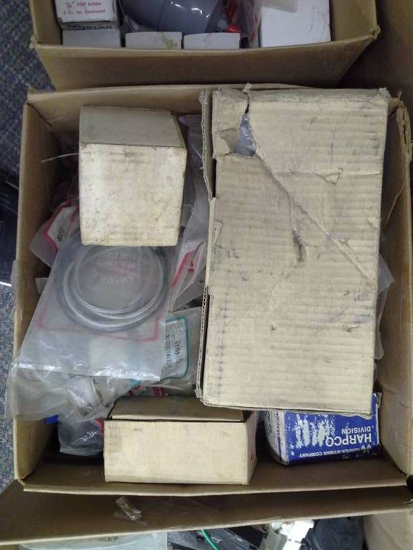 lot 445 image: Box of Appliance Parts