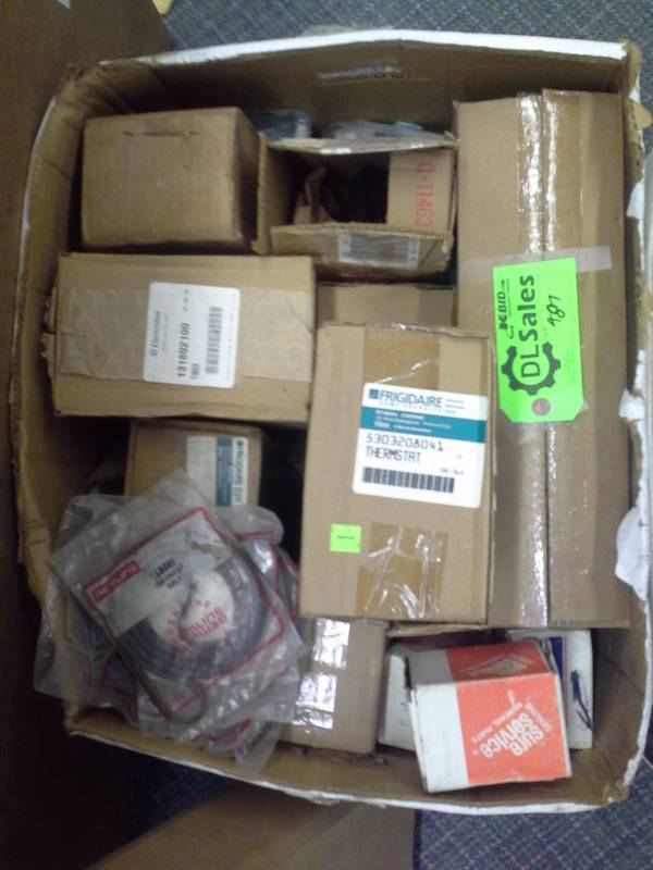 lot 487 image: Boxes of Appliance Parts(2 boxes)