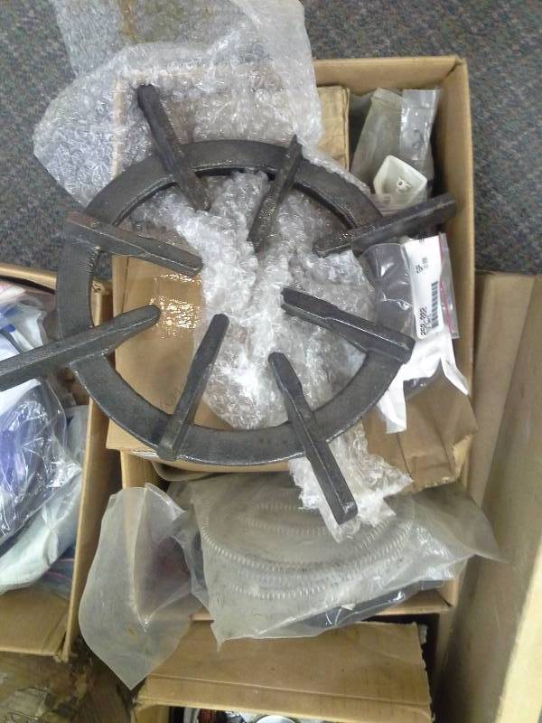 lot 505 image: Box of Appliance Parts