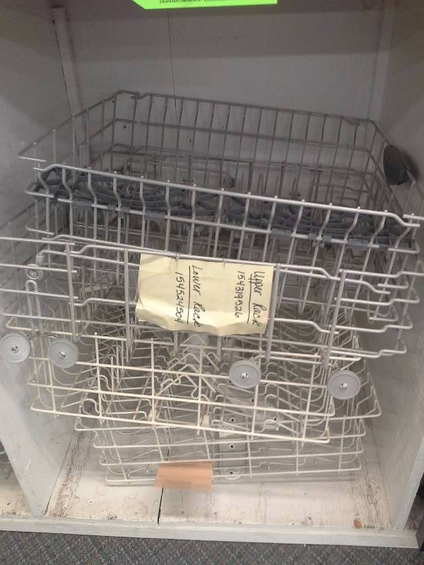 lot 516 image: Dishwasher Racks