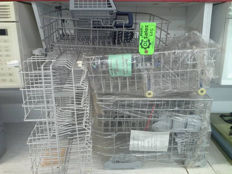 lot 525 image: Dishwasher Racks