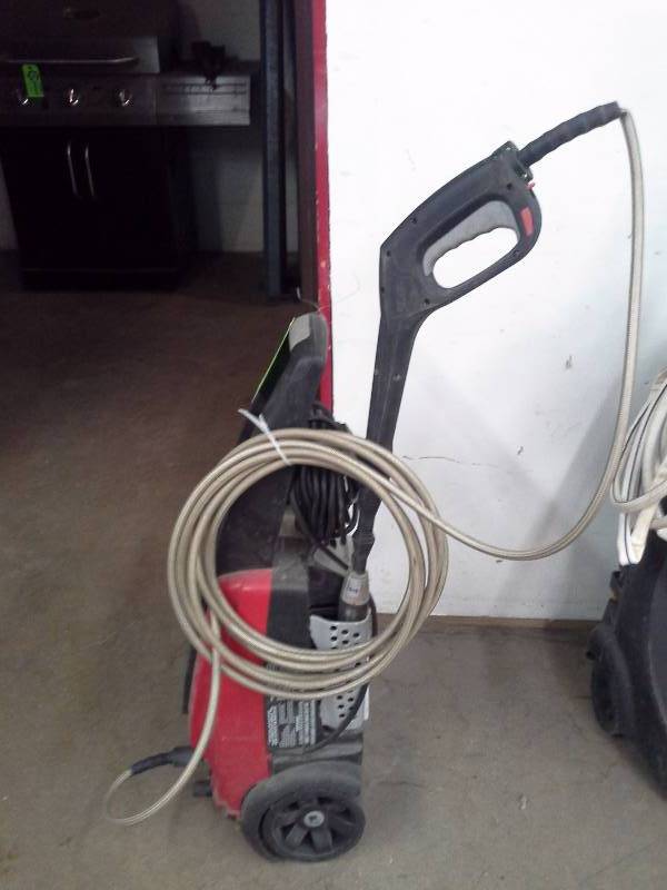 lot 563 image: Pressure Washer
