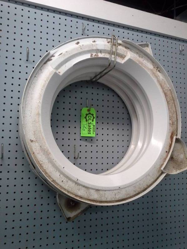 lot 580 image: Washing Tub Tops