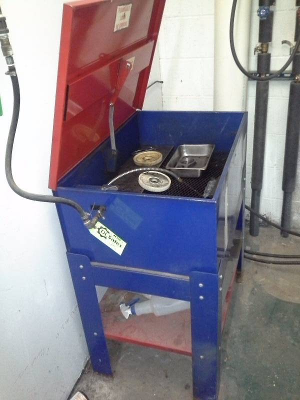 lot 600 image: Parts Washer