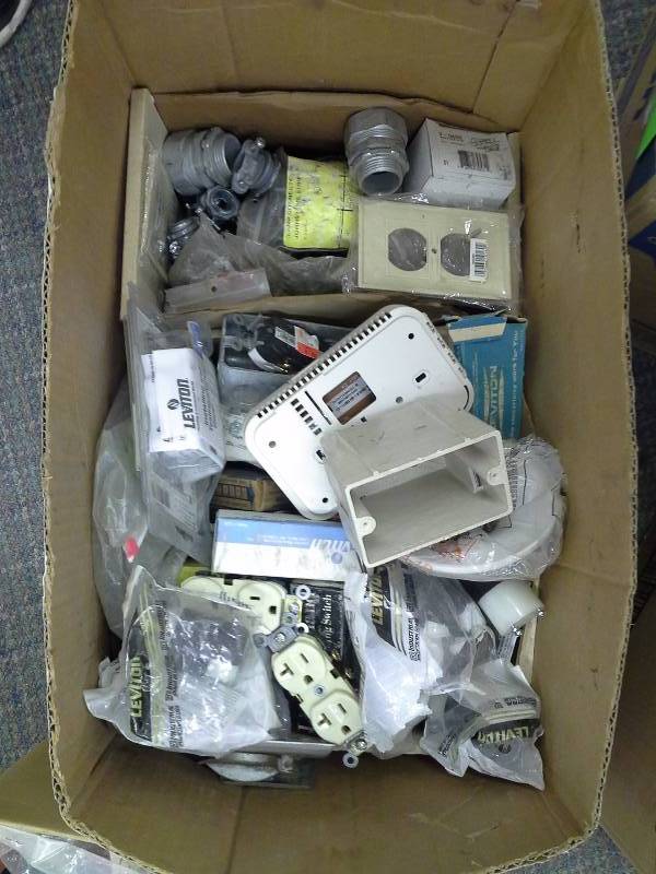 lot 401 image: Capacitors and electrical parts