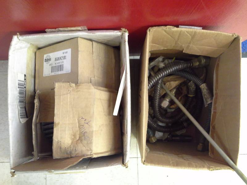 lot 560 image: Gas Line Parts, Fan Blades, Blower Wheels