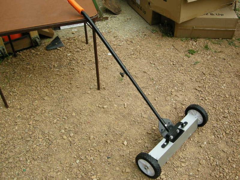Roll-Around Magnet