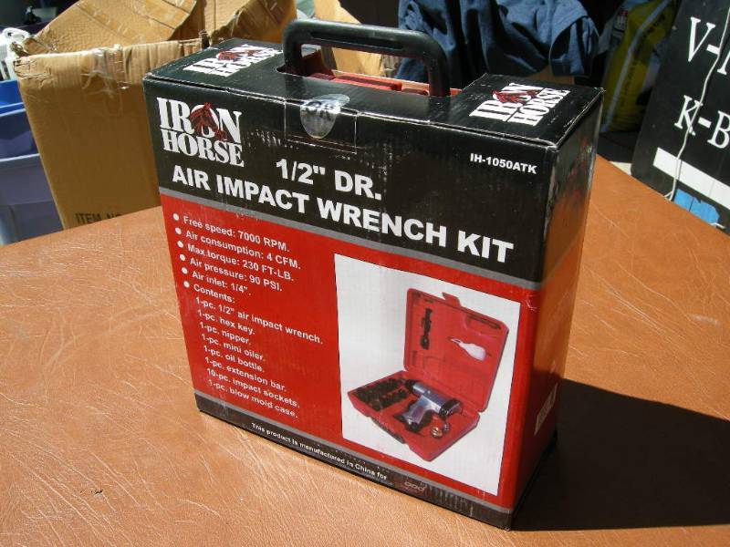 Iron Horse 12 Air Impact Wrench Kit