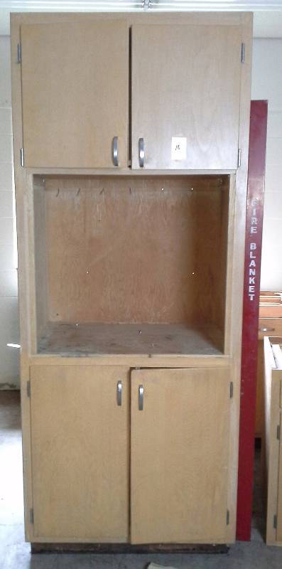 Base and Wall Cabinet