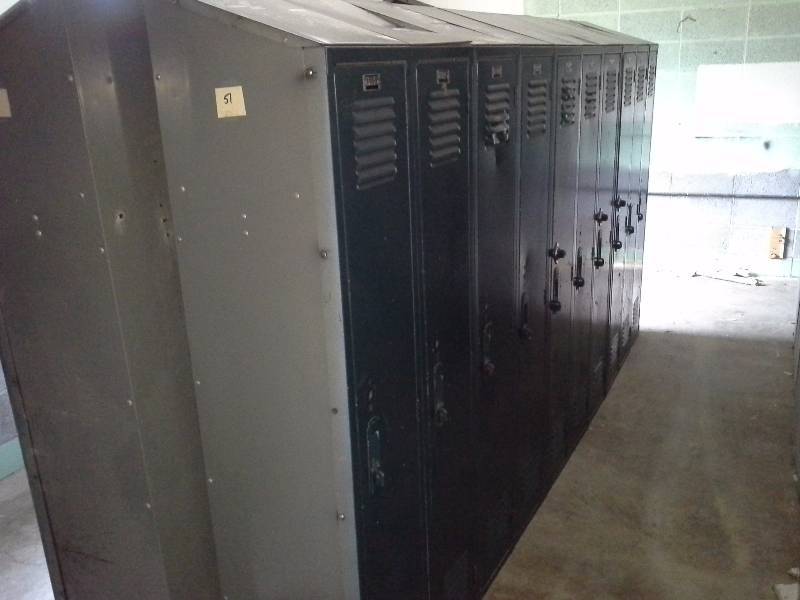 Lockers(10)