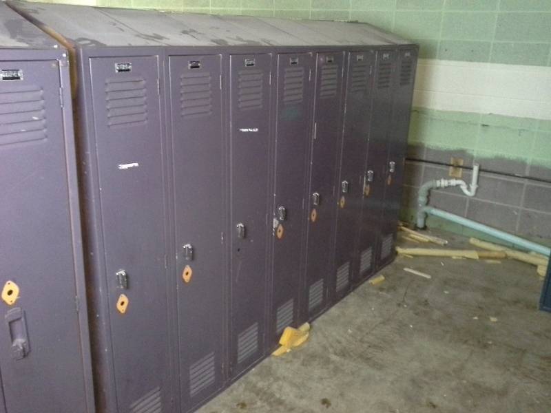 Lockers(8)