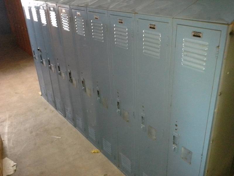 Lockers(10)