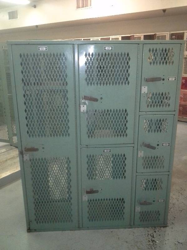 Gym Locker(3 Vertical Sets, 6 Total)