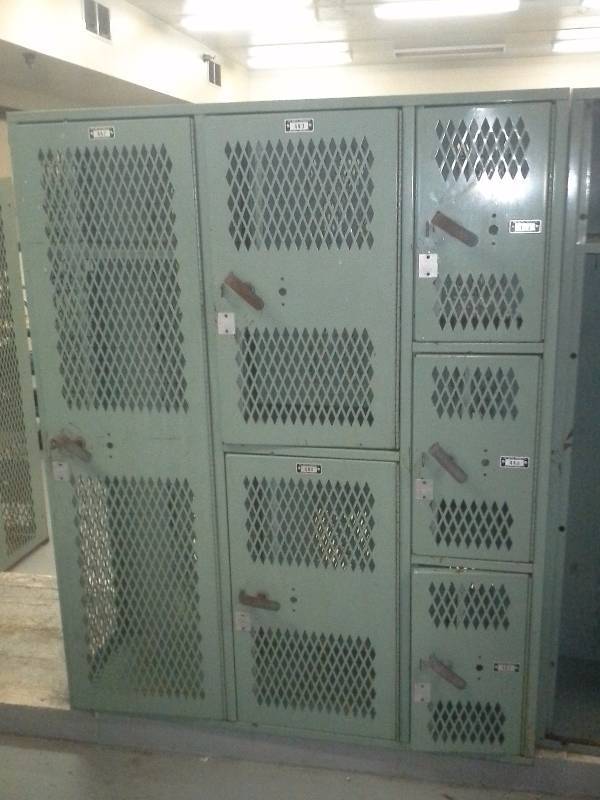 Gym Locker(3 Vertical Sets, 6 Total)