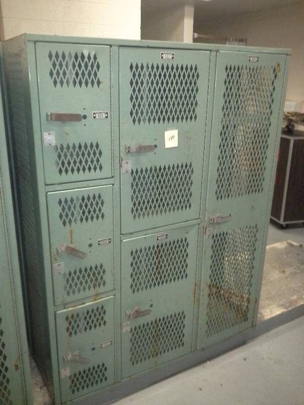 Gym Locker(3 Vertical Sets, 6 Total)