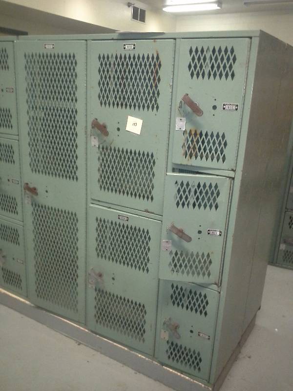 Gym Locker(3 Vertical Sets, 6 Total)