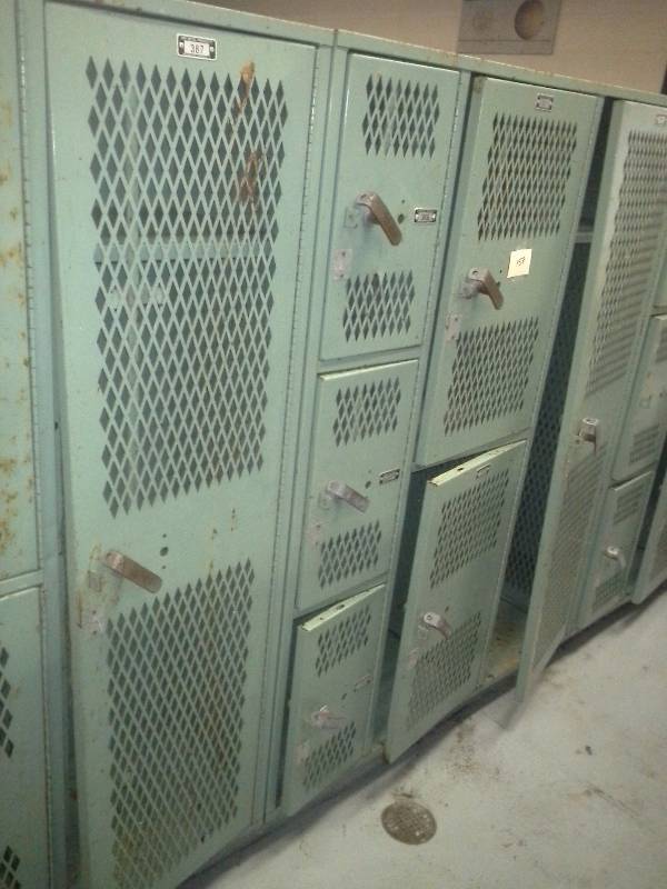 Gym Locker(3 Vertical Sets, 6 Total)
