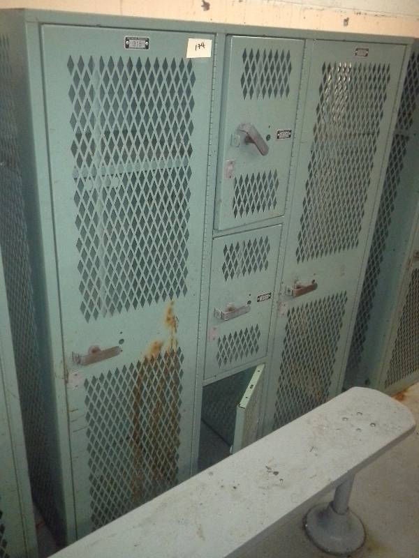 Gym Locker(3 Vertical Sets, 5 Total)