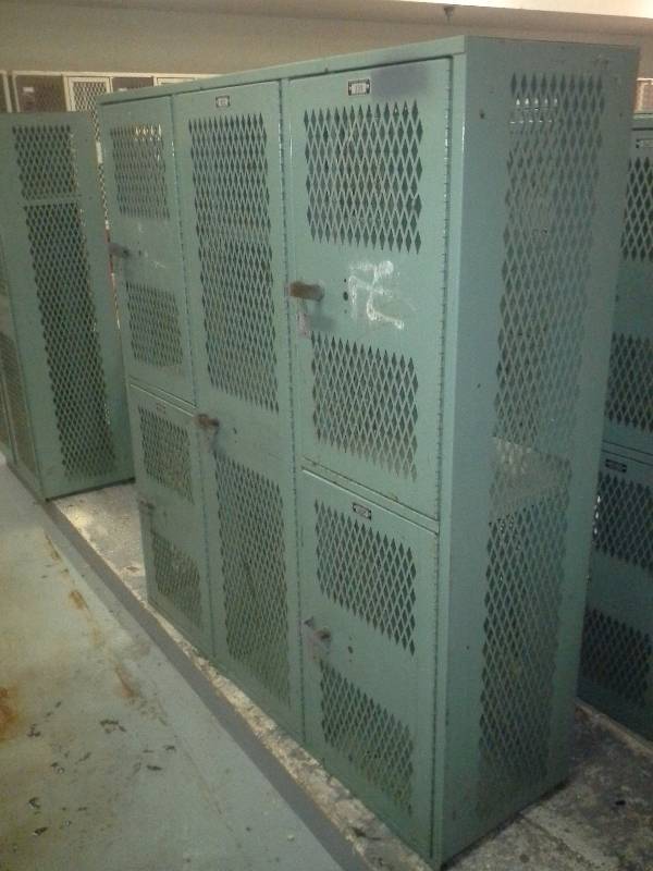 Gym Locker(3 Vertical Sets, 5 Total)