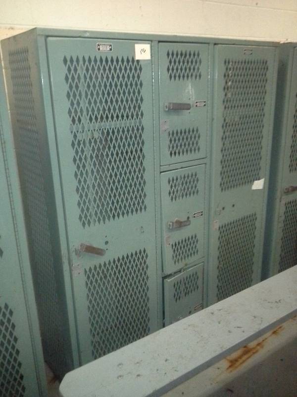 Gym Locker(3 Vertical Sets, 5 Total)