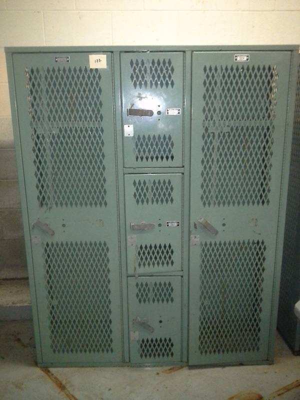 Gym Locker(3 Vertical Sets, 5 Total)