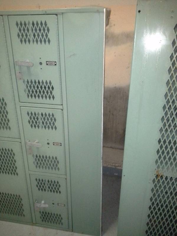 Gym Locker(3 Vertical Sets, 8 Total)