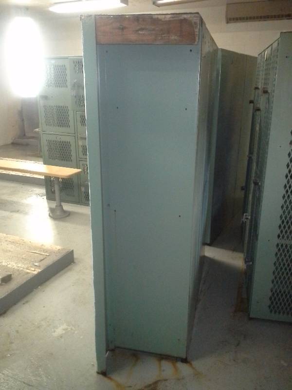 Gym Locker(3 Vertical Sets, 7 Total)