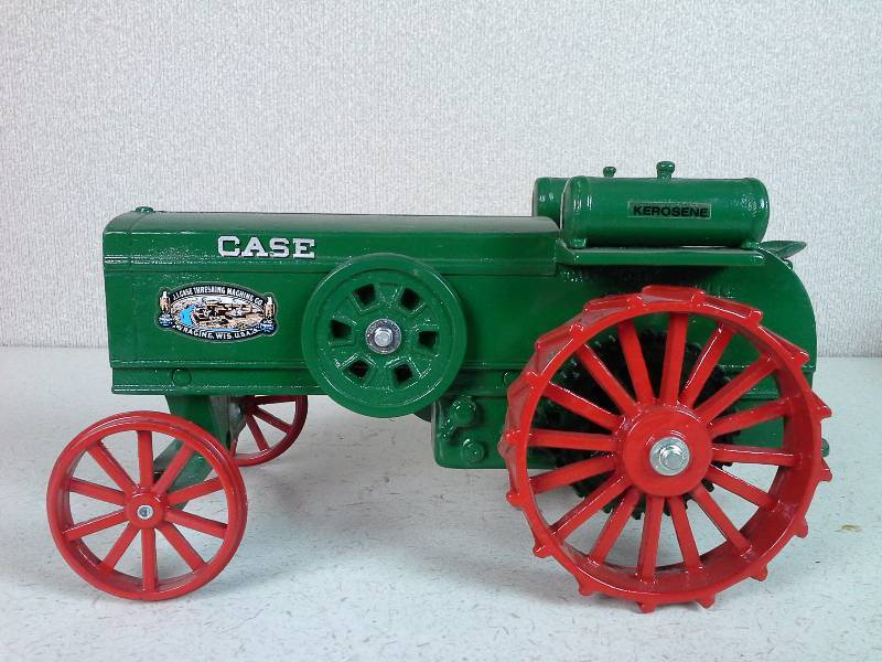 Case Replica Tractor