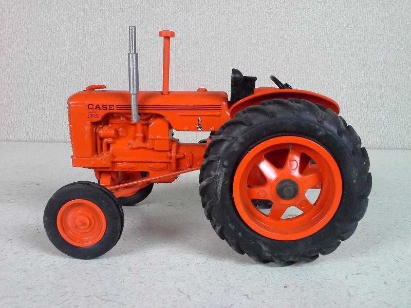 Case Replica Tractor