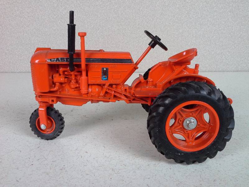Case Replica Tractor