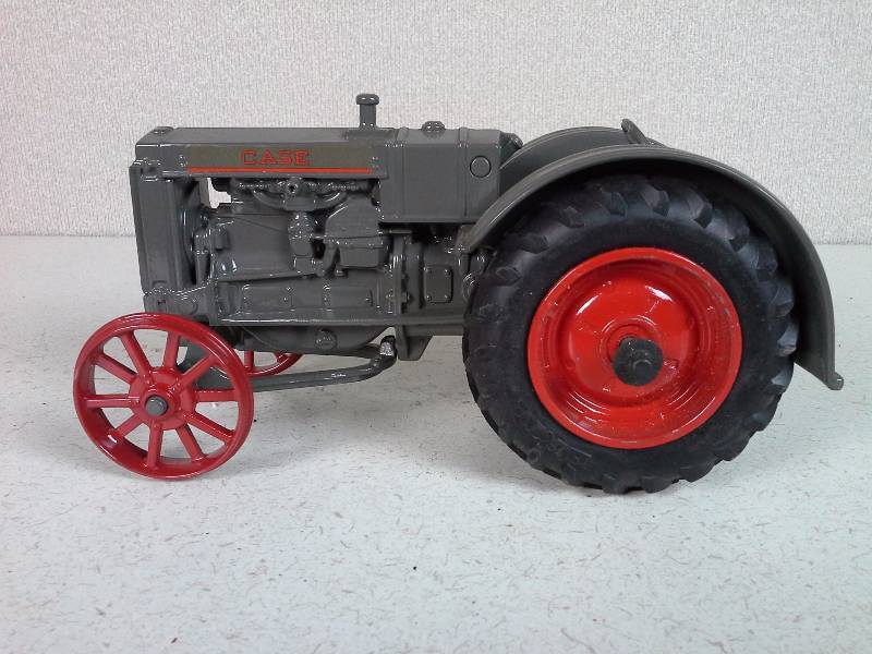 Case Replica Tractor