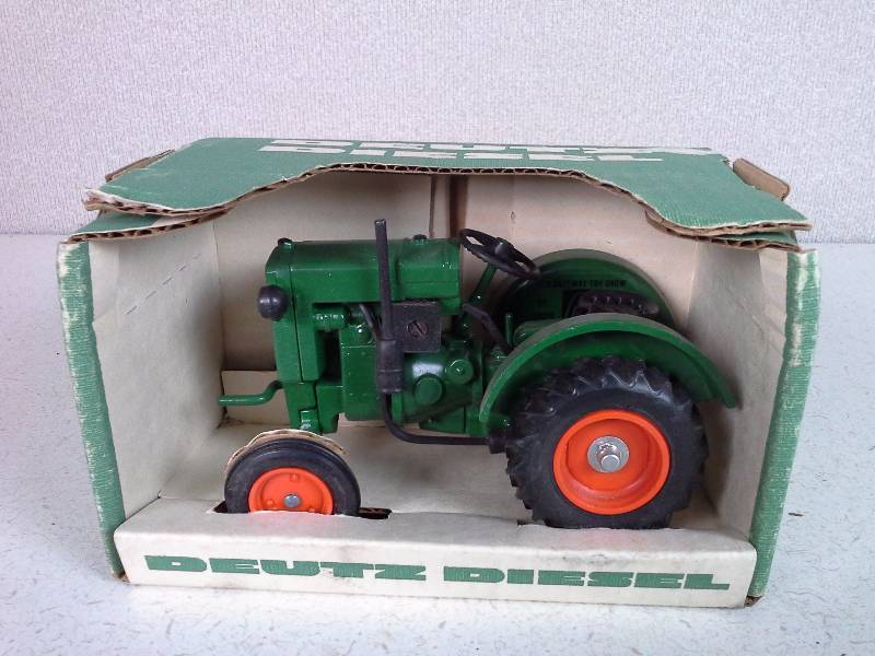 Deutz Diesel Replica Tractor
