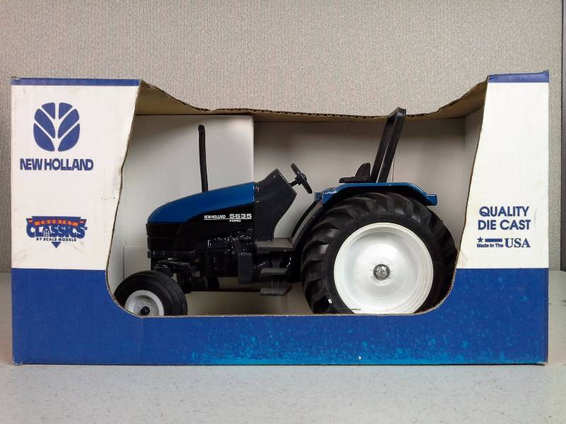 Ford-New Holland 5635 Replica Tractor